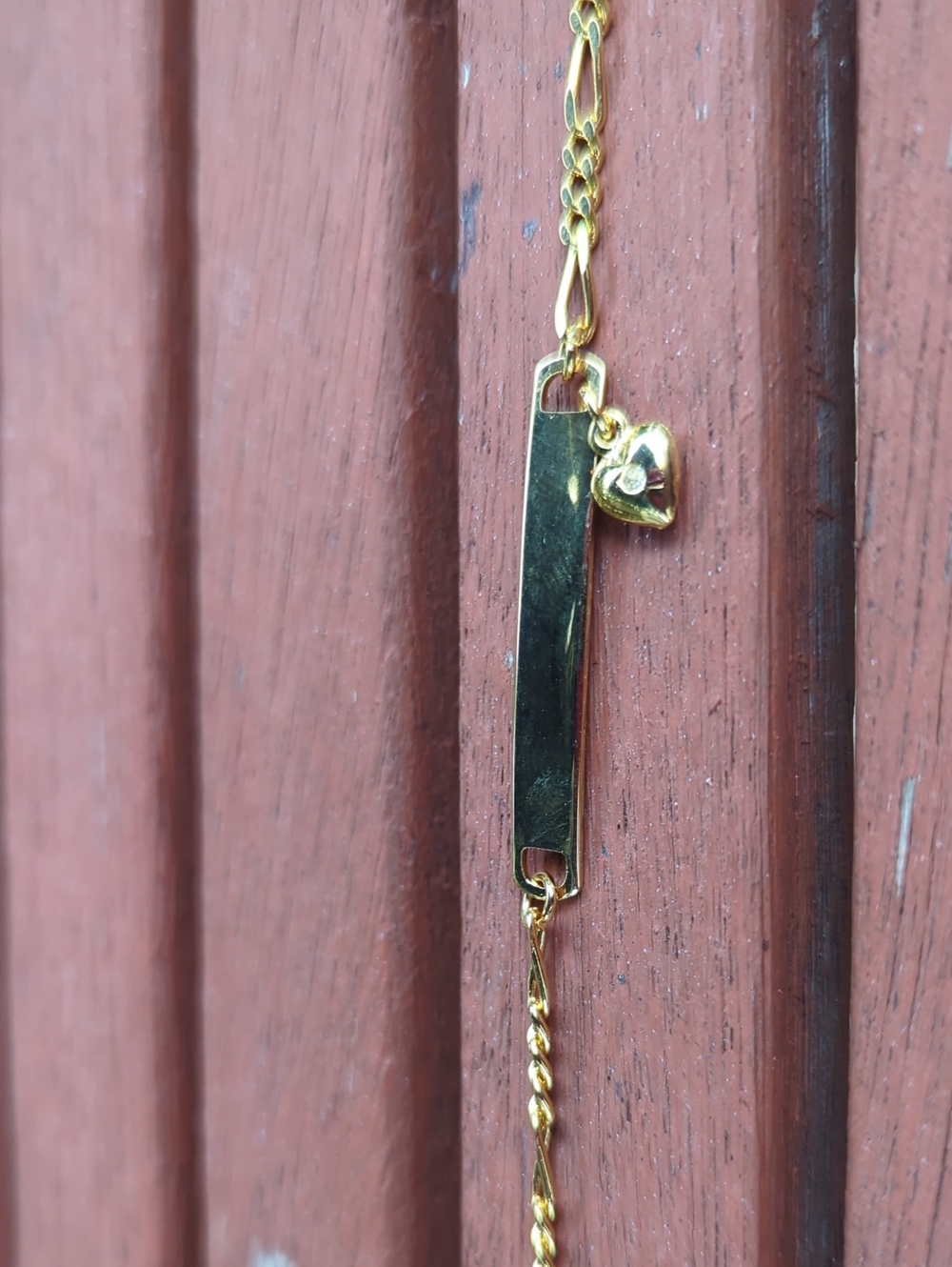 Gold Bar and Heart Charm Women's Bracelet